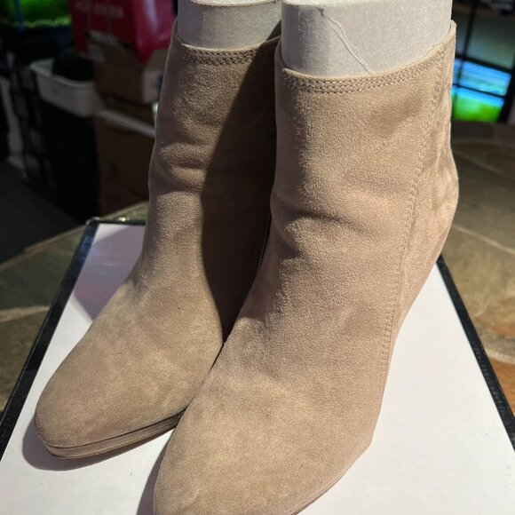 Nine West Ladivina Ankle Bootie (Women’s 8)(LNIB) - Picture 2 of 5